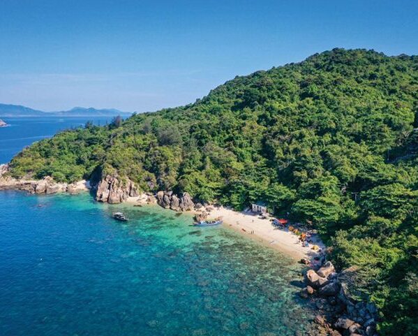 Du lịch Huế | Tour Du lịch Đảo Ngọc Sơn Chà, Lăng Cô, Huế