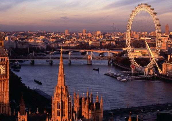 Hà Nội - London - Cardiff - Manchester - Engdinburgh - Birmingham - London - Hà Nội